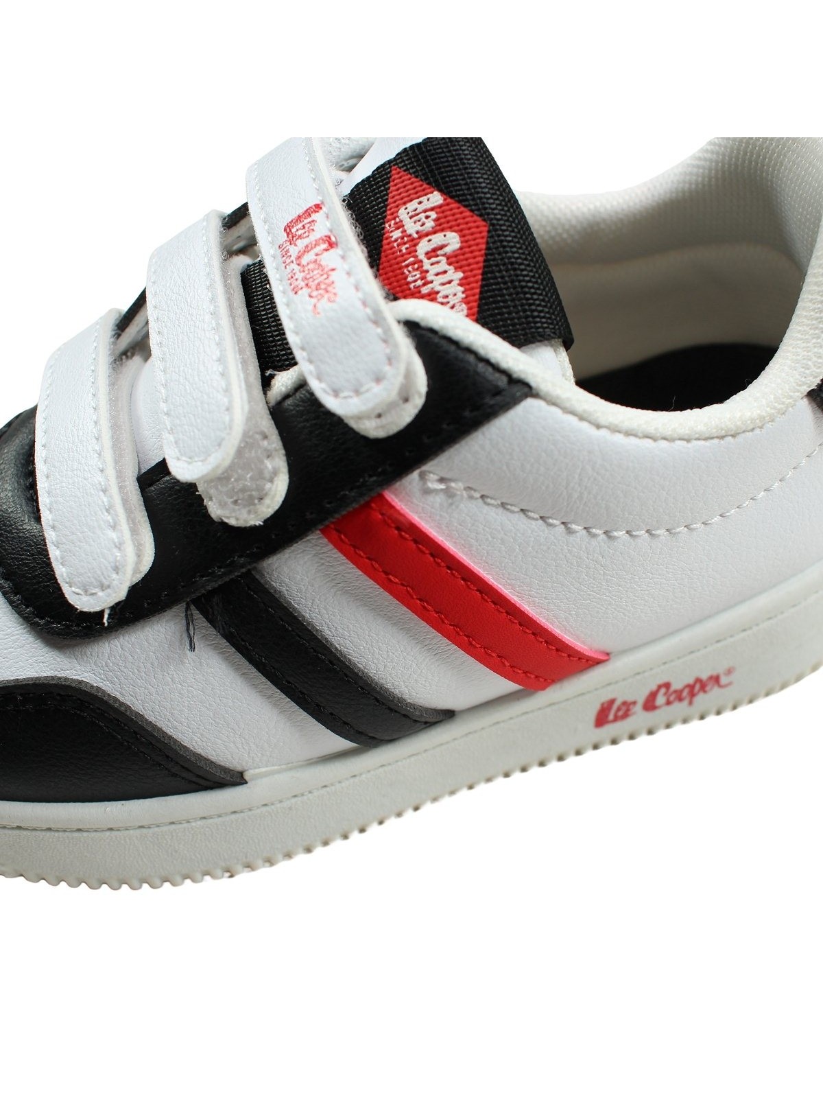 Paire de basket Lee Cooper